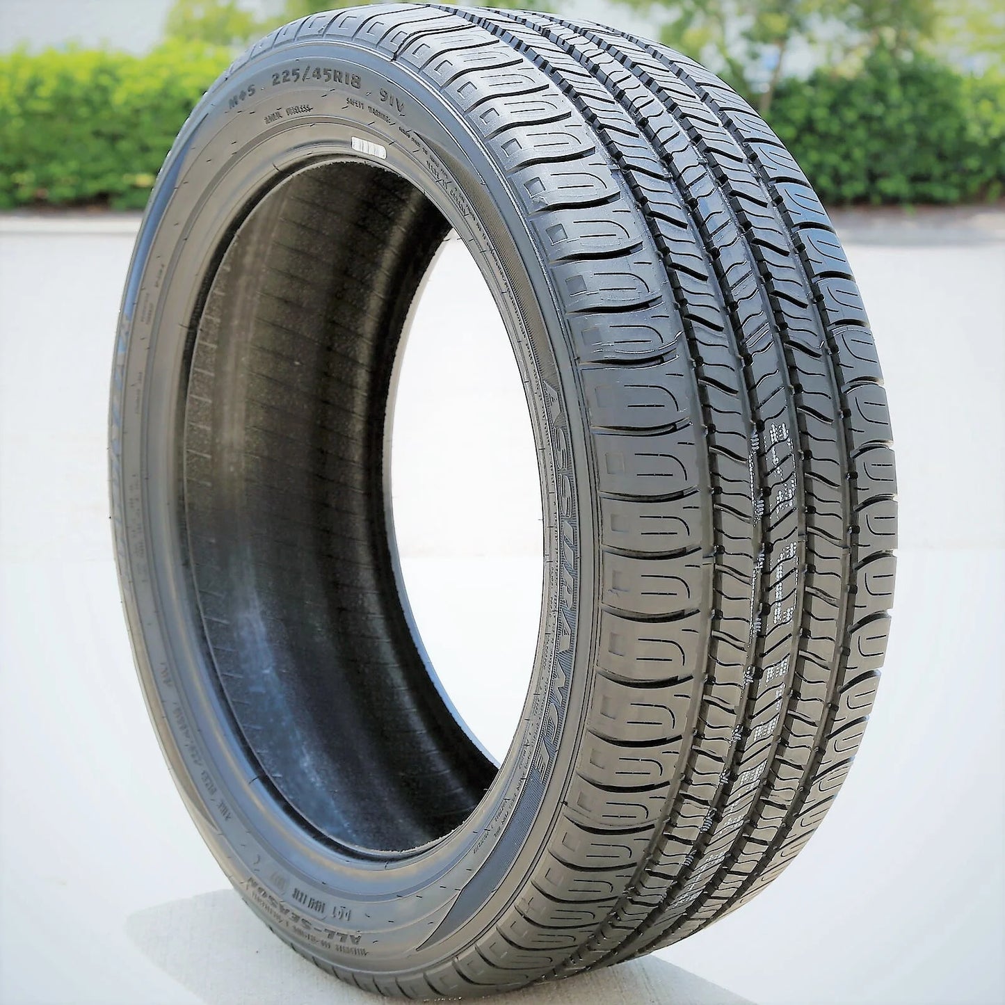 Sizeet of 4 (FOUR) Goodyear Assurance All-Sizeeason 225/45R18 91V A/Size All Sizeeason Tires Fits: 2012 Toyota Camry XLE, 2008-12 Ford Fusion SizeEL