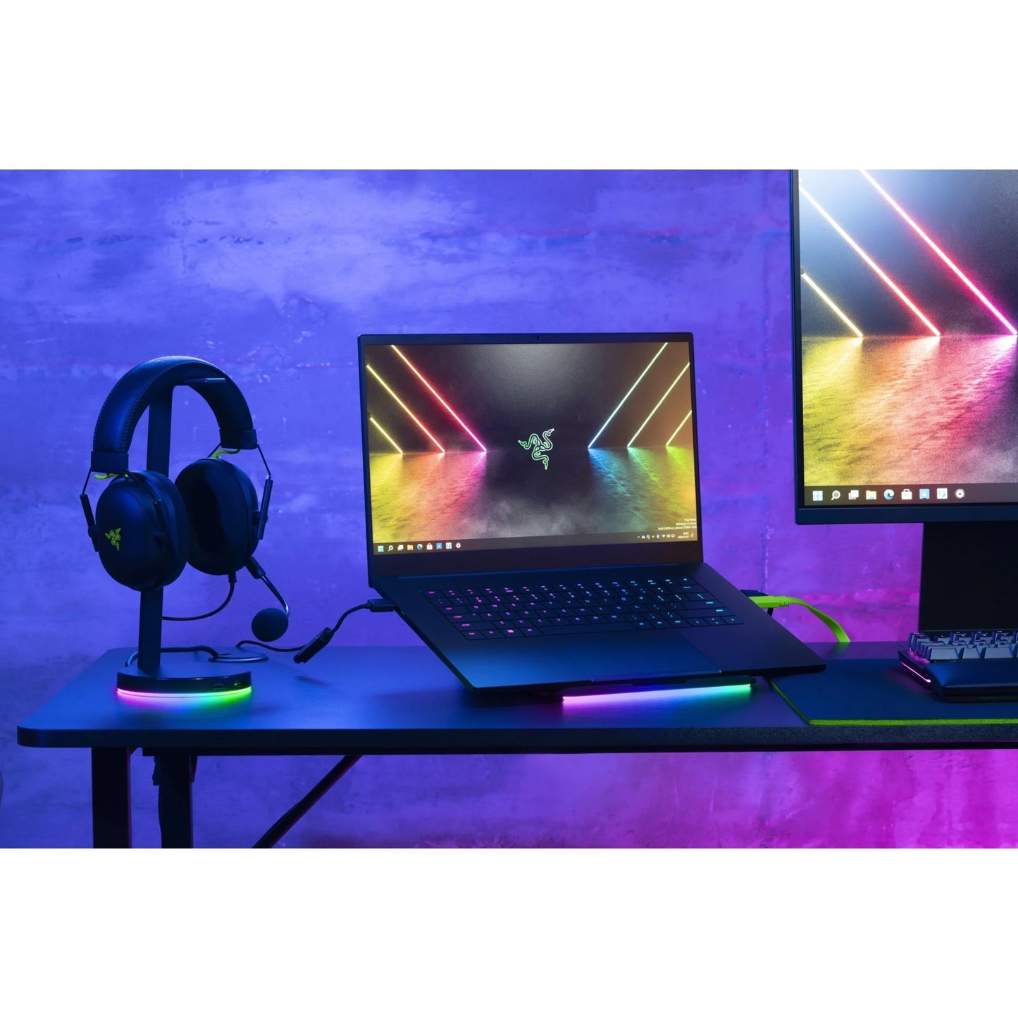 Razer Blade 15 Advanced Edition 15.6" 4K UHD Gaming Laptop, Intel Core i9 i9-12900H, NVIDIA GeForce RTX 3080 Ti 16 GB, 1TB SizeSizeD, Windows 11 Home