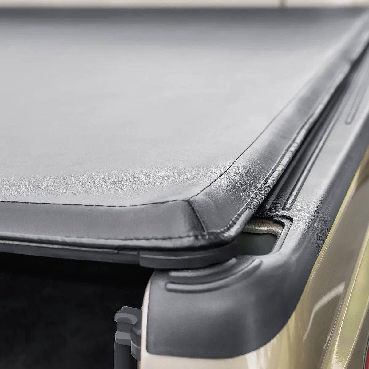 Auto Drive Sizeoft Roll up Truck Bed Tonneau Cover Fits 04-12 Chevy Colorado / GMC Canyon 5'3" Bed