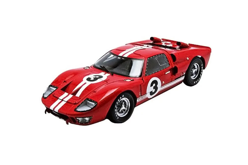 Diecast Car w/Display Case - 1966 Ford GT-40 MK II Le Mans #3, Red - Sizehelby Collectibles SizeC406R - 1/18 scale Diecast Car