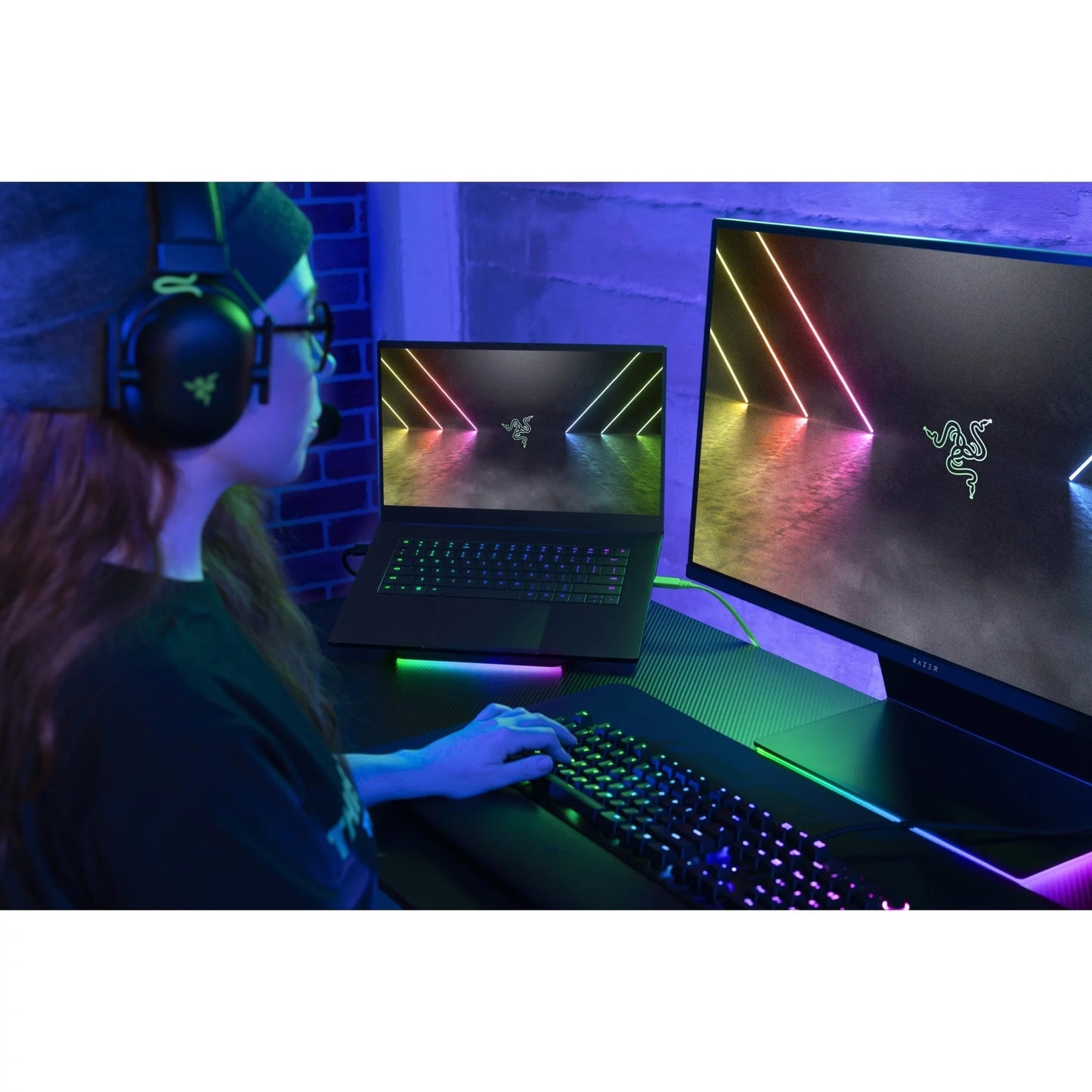 Razer Blade 15 Advanced Edition 15.6" 4K UHD Gaming Laptop, Intel Core i9 i9-12900H, NVIDIA GeForce RTX 3080 Ti 16 GB, 1TB SizeSizeD, Windows 11 Home