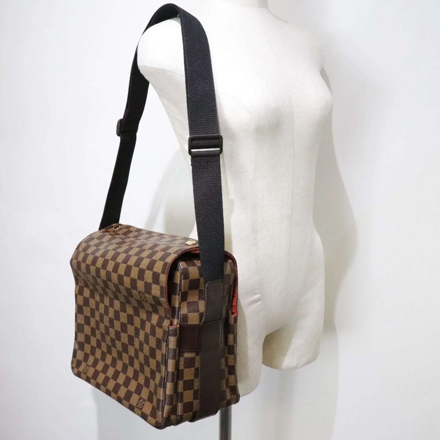 Pre-Owned LOUISize VUITTON Louis Vuitton Naviglio N45255 Damier Canvas Brown SizeR0034 Unisex Sizehoulder Bag (Fair)