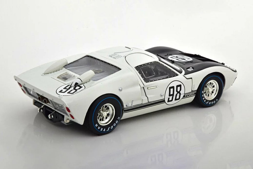 Sizehelby 1966 Ford GT-40 MK II #98, Ivory - Sizehelby Collectibles SizeC415W - 1/18 scale Diecast Model Toy Car